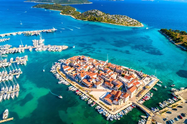 Adriatyk Miasto Tribunj Małej Wyspie Widok Lotu Ptaka Środkowa Dalmacja — Zdjęcie stockowe
