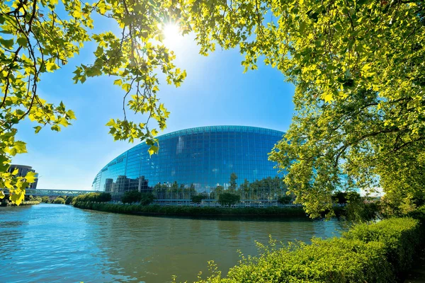 Edifício Parlamento Europeu Estrasburgo Vista Para Lago Alsácia Região França — Fotografia de Stock