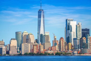 New York City destansı ufuk çizgisi Hudson Nehri, Amerika Birleşik Devletleri 'nden