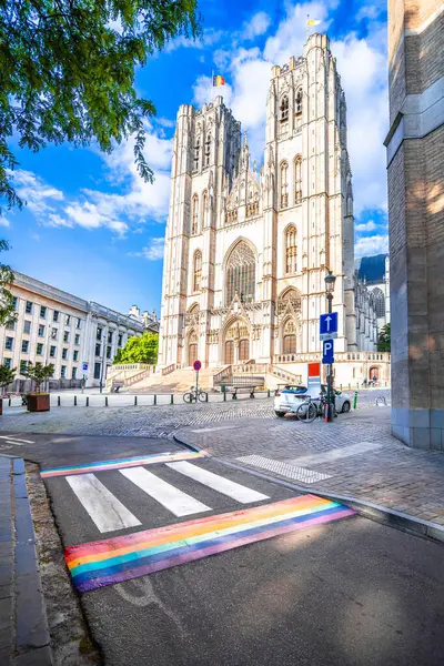 Belçika 'nın başkenti Brüksel görüşünde St Michael ve St Gudula Katedrali