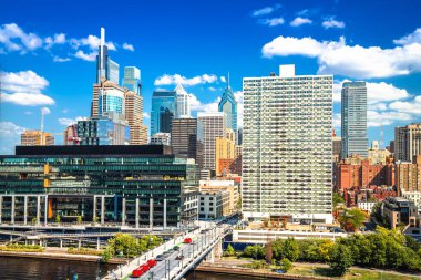 Philadelphia şehrinin ufuk çizgisi Cira Green Park, Pennsylvania eyaleti, ABD
