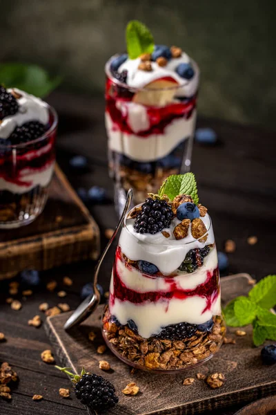 Homemade Granola Greek Yogurt Berries Jam Fresh Blackberries Blueberries Glasses — Stock Photo, Image
