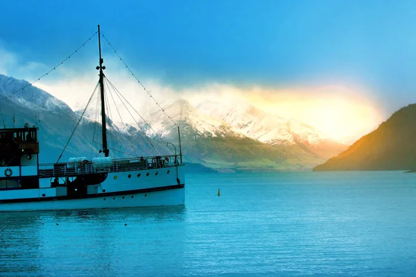 Viejo Barco Crucero Lago Wakatipu Uno Los Destinos Turísticos Más —  Fotos de Stock