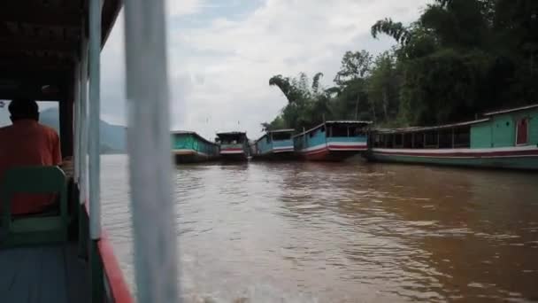 Navegar Mekong Río Luangprabang Norte Lao — Vídeo de stock