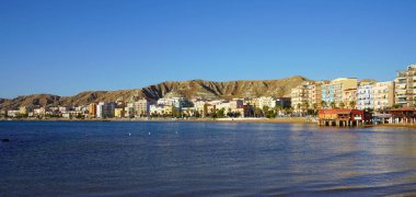 Crotone şehrinin panoramik manzarası, Calabria, İtalya