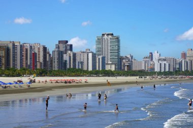 SANTOS, BRAZİL - 16 Mart 2023 Praia do Jose Menino plajı, Santos, Brezilya