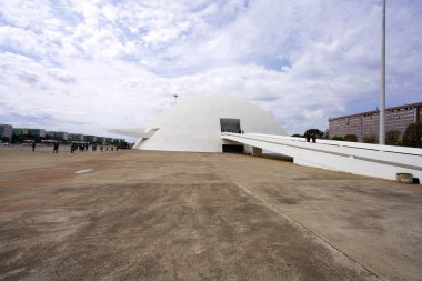 BRASILIA, BRAZIL - 30 AĞUSTOS 2023: Brezilya 'nın Brasilia kentinde Oscar Niemayer tarafından tasarlanan Ulusal Cumhuriyet Müzesi