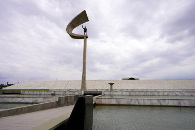 BRASILIA, BRAZIL - 30 Ağustos 2023: JK Memorial Juscelino Kubitschek 'e adanmış bir anıt mezar, başkanlık anıtı ve müzedir.