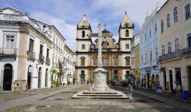 SALVADOR DE BAHIA, BRAZİL - 15 Ekim 2024: Pelourinho tarihi merkezi Salvador de Bahia, Brezilya