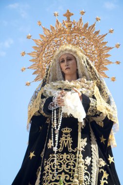 Talavera de la Reina Bölgesi Kutsal Hafta Töreni, İspanya 'da Palm Sunday' de düzenlenen eşsiz bir etkinliktir. Bunu özel yapan şey, Talavera yakınlarındaki farklı kasabalardan görüntüleri bir araya getirmesi..