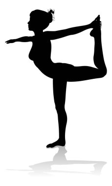 Yoga yapan ya da pilates yapan bir kadının silüeti.