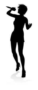 Bir kadın şarkıcı pop, country müzik, rock yıldızı, hatta hipphop rapçisi bile silüette şarkı söylüyor.