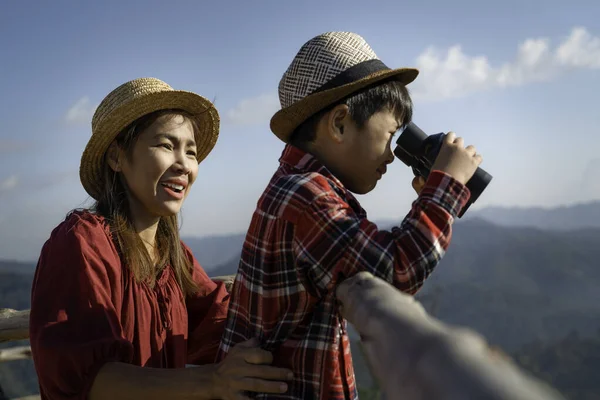 Mãe Asiática Seu Filho Desfrutar Viagem Chiangmai Viagem Familiar Com — Fotografia de Stock
