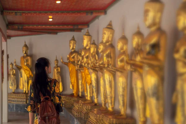 Asiatico Travellert Donna Piedi Pagoda Zona Wat Pho Vicino Thailandia — Foto Stock
