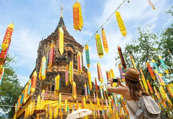 Viaggiatore Asiatico Prendere Una Foto Pagoda Wat Lok Moli Tempio — Foto Stock