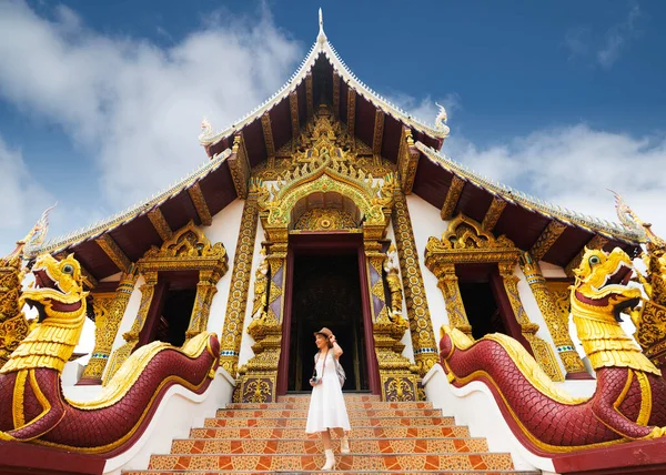 Asiatiska Resenären Ett Foto Till Pagoda Wat Lok Moli Tempel — Stockfoto