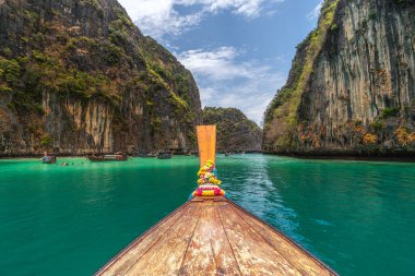 Fi adası ve Maya plajı Krabi, Phuket, Tayland 'daki en iyi seyahat noktası.