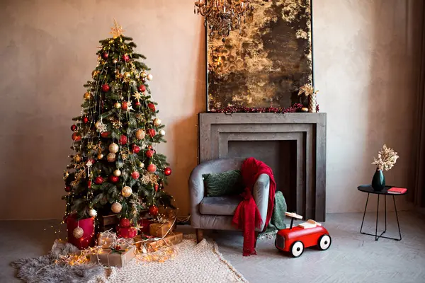 Vista Perto Uma Decoração Árvore Natal Cintilante Brilhante Enfeites Árvores Fotos De Bancos De Imagens