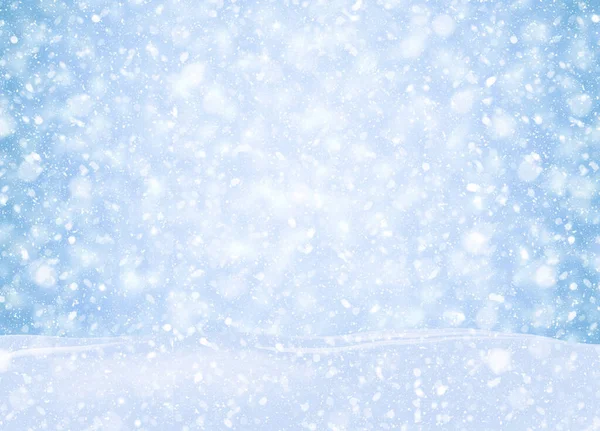 Fundo Natal Branco Brilhante Com Neve Borrão — Fotografia de Stock