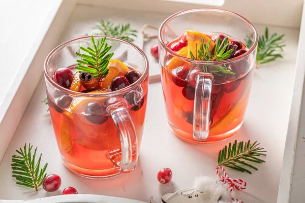 Hot Christmas Punch Ett Glas Med Kryddor Och Frukter Traditionell — Stockfoto