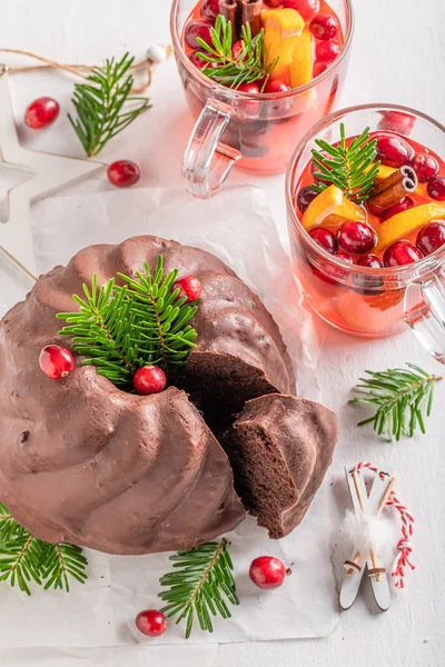 Traditionellt Tårta Till Jul Med Tranbär Och Choklad Traditionell Tårta — Stockfoto