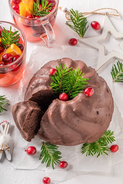 Hembakad Tårta Till Jul Med Tranbär Och Choklad Traditionell Tårta — Stockfoto