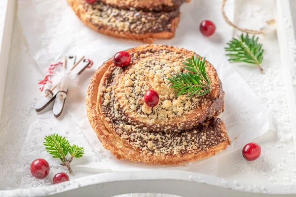 Zoet Smakelijk Kaneelgist Als Kerstdessert Scandinavisch Dessert — Stockfoto