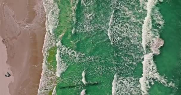 Yazın Baltık Denizi Ndeki Büyük Dalgaların Havadan Görünüşü Polonya Baltık — Stok video