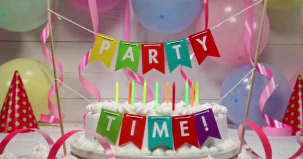 Burning Candles Cake Balloons Ribbons Background White Cake Candles Birthday — Stockvideo