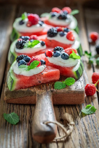 Juicy Healthy Watermelon Pizza Whipped Cream Fresh Berry Fruits Summer — Stock Photo, Image