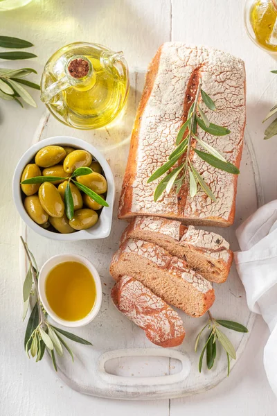 Smaczny Chleb Jako Klasyczny Chleb Toskanii Chleb Oliwy Oliwek — Zdjęcie stockowe