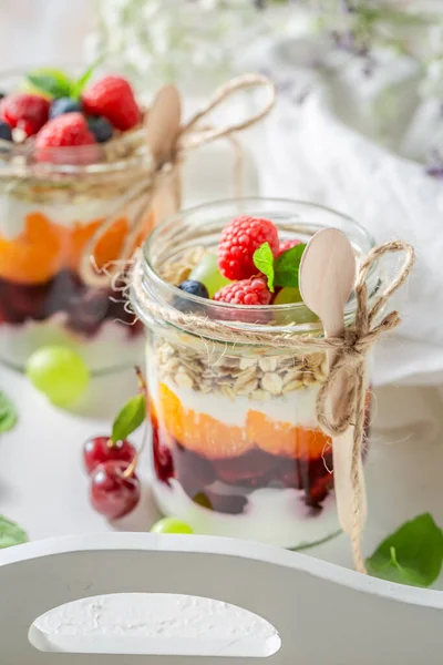 Sweet Tasty Granola Jar Yoghurt Breakfast Berries Andyoghurt — Stock Photo, Image