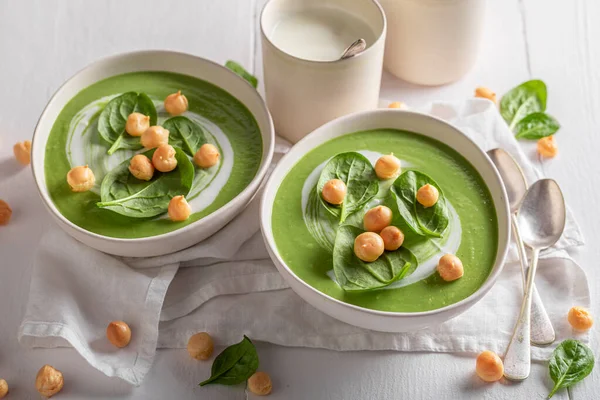 Sopa Espinafre Verde Como Dieta Saudável Primavera Sopa Vegan Feita — Fotografia de Stock