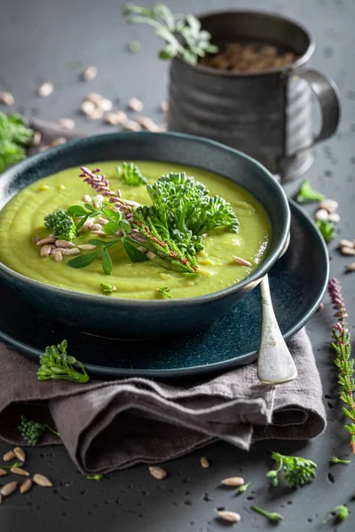 Vegan Broccoli Soup Hot Fresh Appetizer Vegan Soup Made Vegetables — Stock Photo, Image