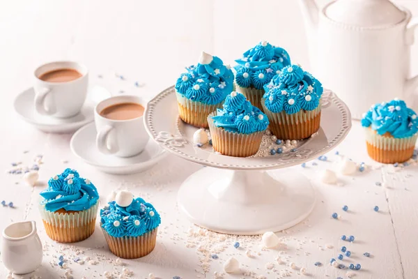 Prăjituri Gustoase Frumoase Cremă Albastră Stropi Desert Albastru Perfect Stropi — Fotografie, imagine de stoc