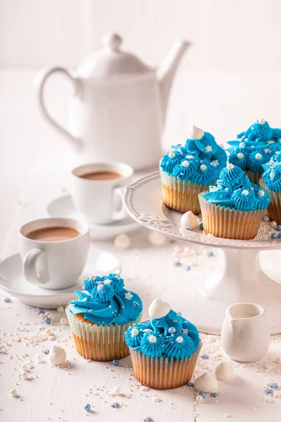 Homemade Unique Cupcakes Flower Shaped Cream Perfect Blue Dessert Sprinkles — Stock Photo, Image