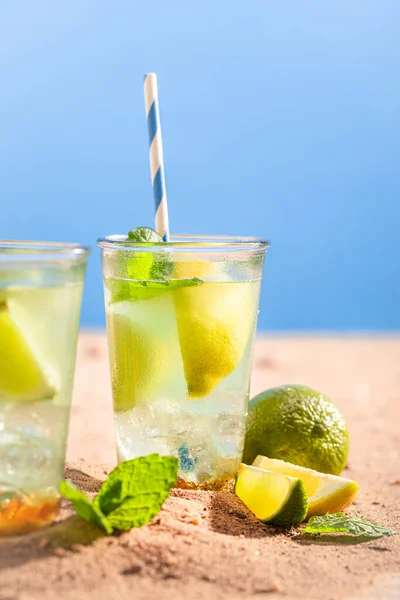 Friska Lemonad Med Krossad Och Socker Kylda Drycker För Sommardagar — Stockfoto