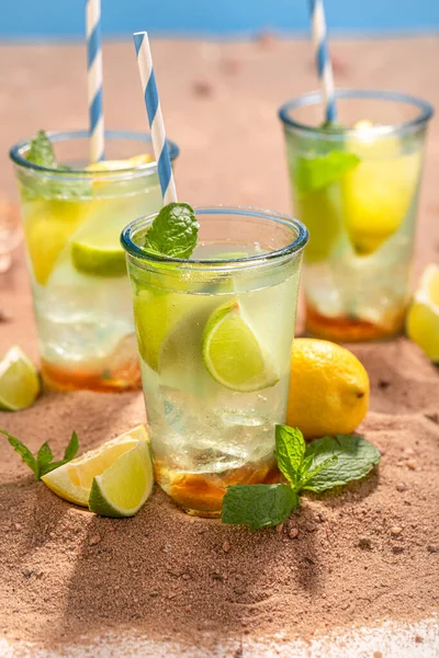 Homemade Lemonade Citrus Mint Leaves Chilled Drink Summer Days — Stock Photo, Image