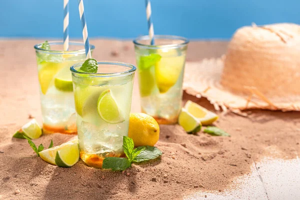 Smaklig Lemonad Med Krossad Och Socker Sommar Säsongsbetonad Fruktlemonad — Stockfoto