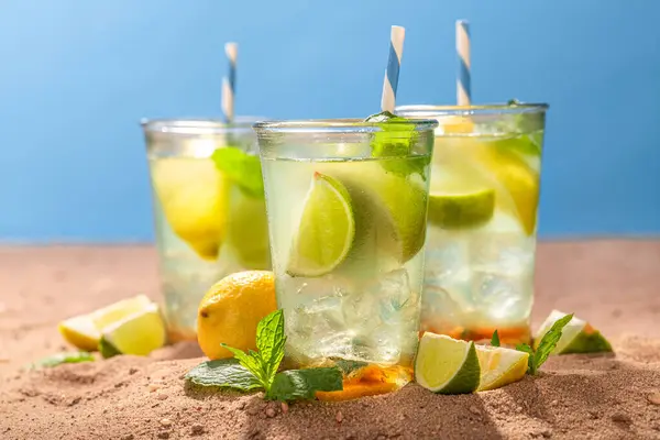 Healthy Lemonade Chilled Summer Drink Summer Seasonal Fruit Lemonade — Stock Photo, Image