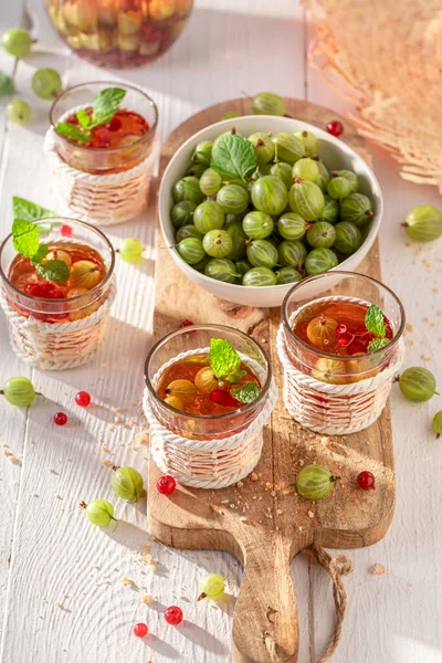 Tasty Lemonade Gooseberries Redcurrant Mint Summer Seasonal Berries Lemonade — Stock Photo, Image