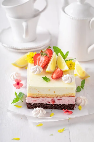 Homemade strawberry sponge cake made of citrus and berry fruits. Sponge cake with strawberries.