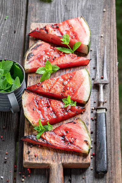 Roasted Watermelon Red Pepper Mint Roasted Watermelon Grate Fire — Stock Photo, Image