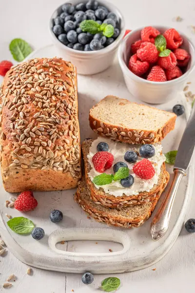 Sweet Healthy Whole Grain Bread Mint Cheese Berries Bread Fresh — Stock Photo, Image