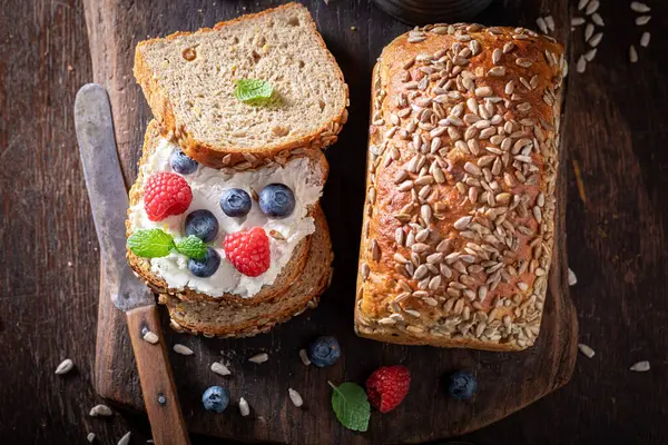 Healthy Homemade Whole Grain Bread Healthy Breakfast Bread Summer Healthy — Stock Photo, Image