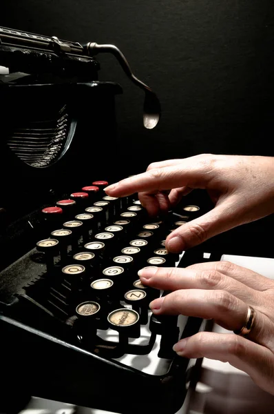 Woman Hands Typing Antique Typewriter Interesting Piece Mix Art Culture — Stock Photo, Image
