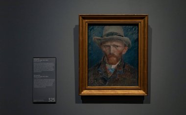 Vincent van Gogh 'un 1887 tarihli kendi portresi, 1800-1900 yılları arasında Rijksmuseum' da sergilenmektedir..
