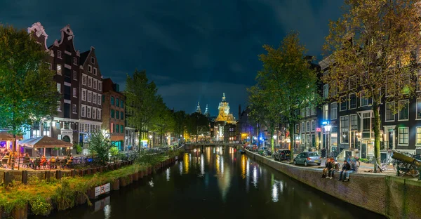 Kızıl Işık Bölgesi Aziz Nicholas Bazilikası Nın Gece Vakti Amsterdam — Stok fotoğraf