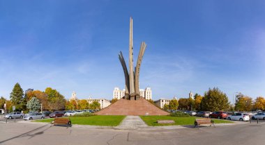 A picture of the Wings Monument, in Bucharest.
