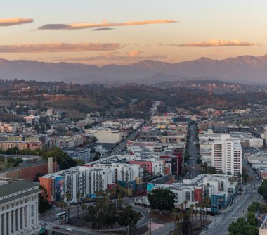 A picture of the Los Angeles Chinatown at sunset.